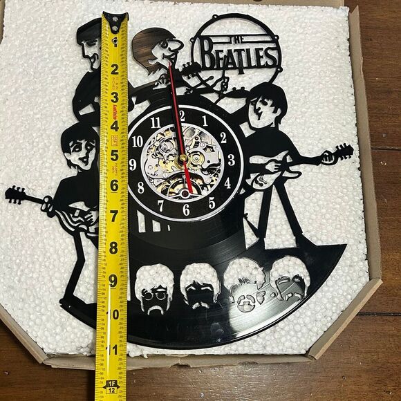 Beatles Vinyl Record Clock - Picture 5 of 6